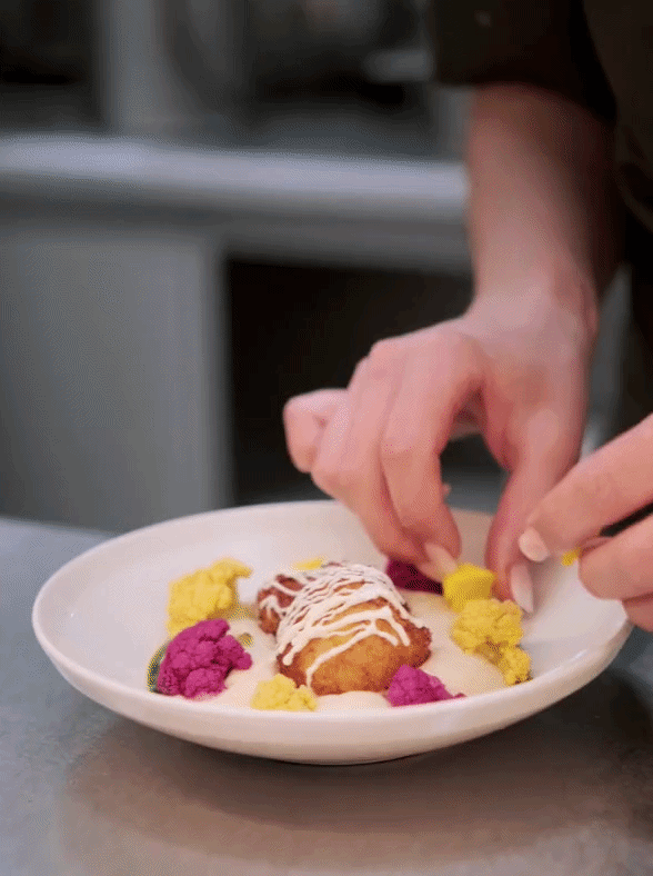 Brambory, tvaroh, paprika, kopr_fullhd.gif