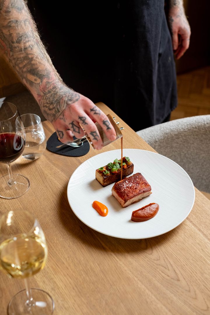 _černé jablko_fullhd (1).jpg