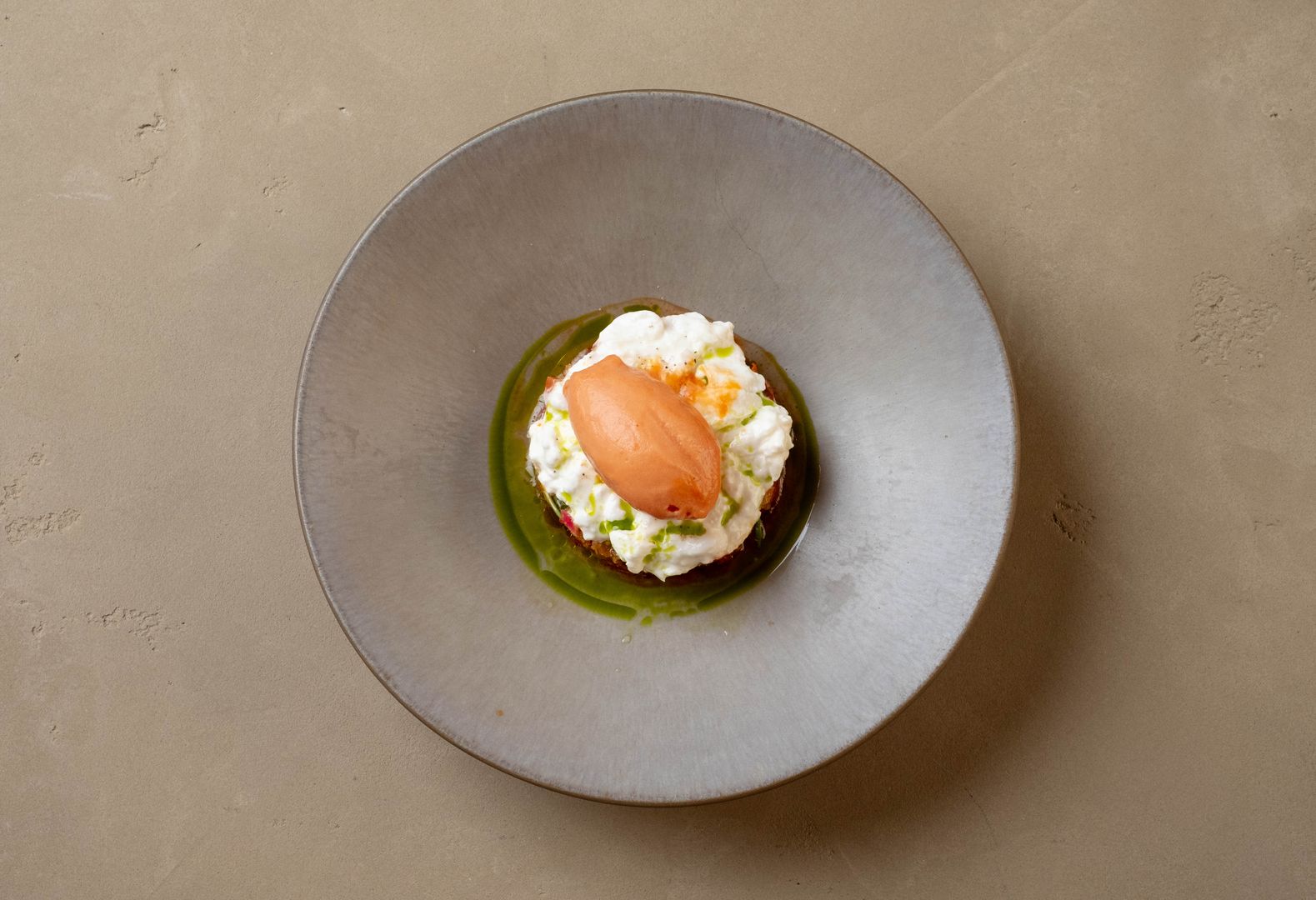 Burrata, panzanella, rajčata, bazalka, salikornie_fullhd.jpg